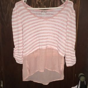 Adorable pink striped sweater🎀